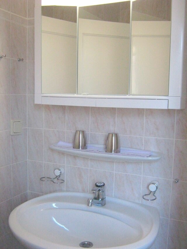 Ferienhaus in Gr&ouml;mitz - Ferienhaus Monika (Haus 8) - viel Platz, 2 Schlafzimmer und Terrasse, strandnahe Lage - Bild 10