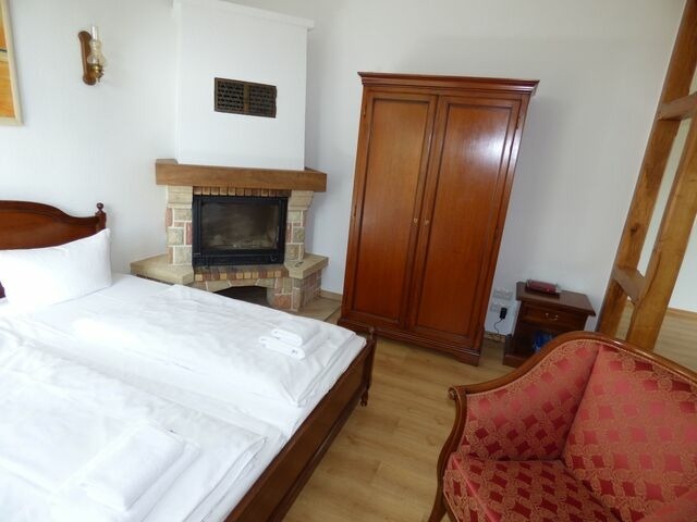 Ferienwohnung in Sellin - Gro&szlig;e Ferienwohnung Wa2 -100qm - im Erdgeschoss der Villa Walhall in einem park&auml;hnlichen Garten - Bild 6