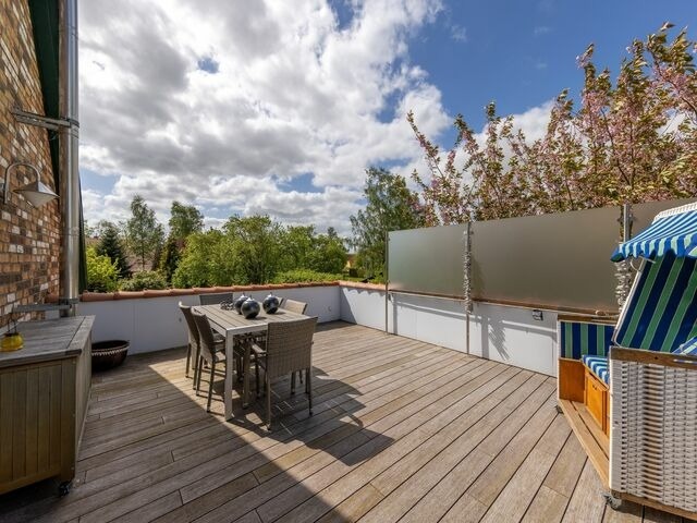 Ferienwohnung in Garz - Ferienwohnung - R&uuml;genbrise mit Seeblick mit 3 B&auml;dern, Steg und Paddelboot - alle inklusive - Bild 7