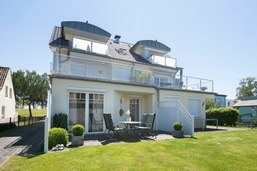 K&uuml;stennest
