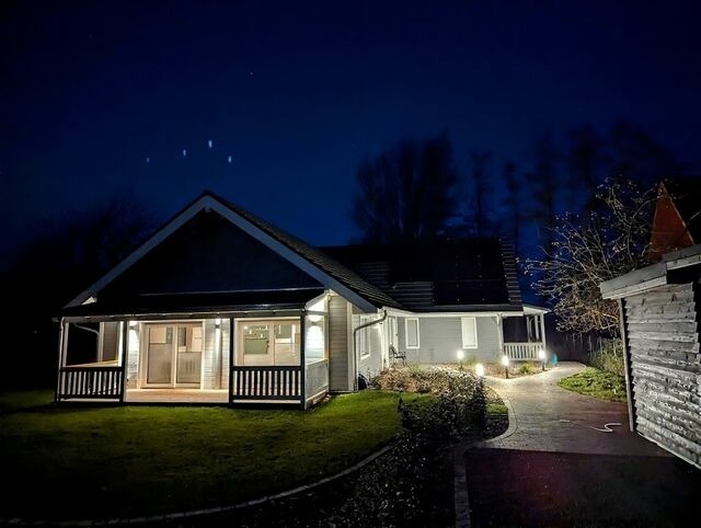 Ferienwohnung in Ummanz - 4 Sterne Landhaus L&uuml;&szlig;vitz Ferienwohnung - Wallbox - Bild 6