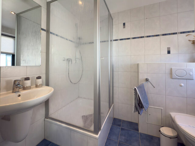 Ferienwohnung in Born a. Dar&szlig; - Haus am kleinen Hafen No 2 - Bild 8