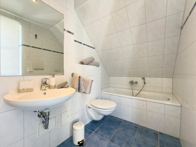 Ferienwohnung in Born a. Dar&szlig; - Haus am kleinen Hafen No 3 - Bild 11