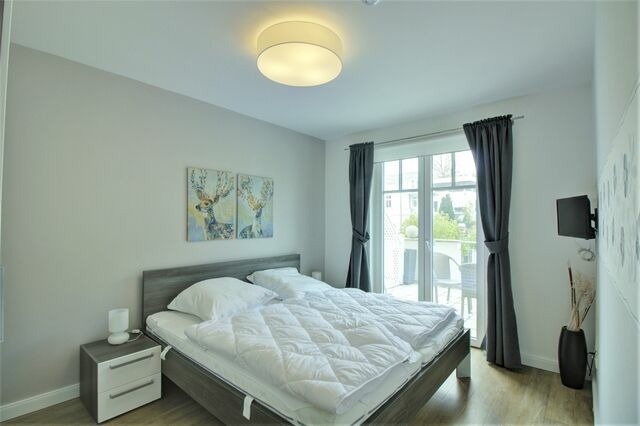 Ferienwohnung in Sellin - Villa Rosa, App. 1 - Bade- & Saunawelt t&auml;glich inklusive - Bild 15