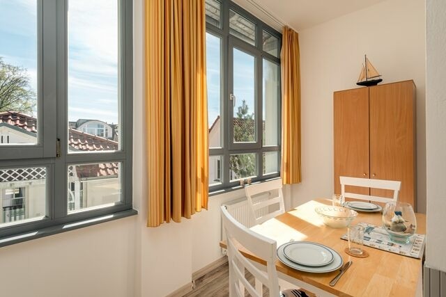 Ferienwohnung in Sellin - Villa Odin, Sonnenseite - Bade- & Saunawelt t&auml;glich inklusive - Bild 8