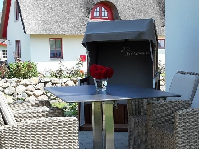 Ferienhaus in Zierow - Reethaus "Dat Rosenhus" - Bild 2