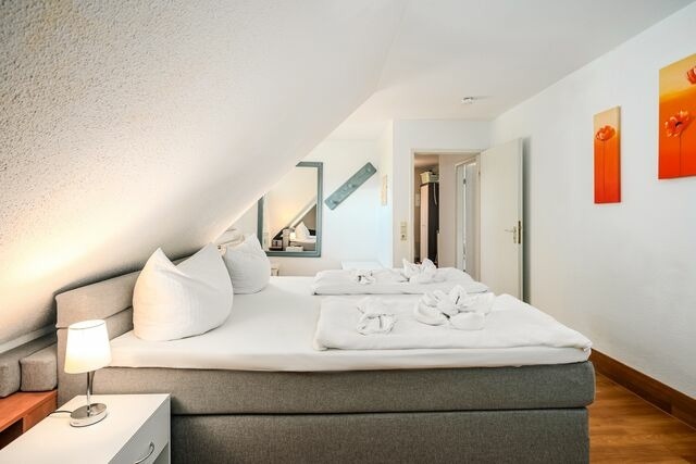 Ferienwohnung in Lobbe - Strandhaus Lobbe, Mohnblume Nr. 20 - Bade- & Saunawelt t&auml;glich inklusive - Bild 10