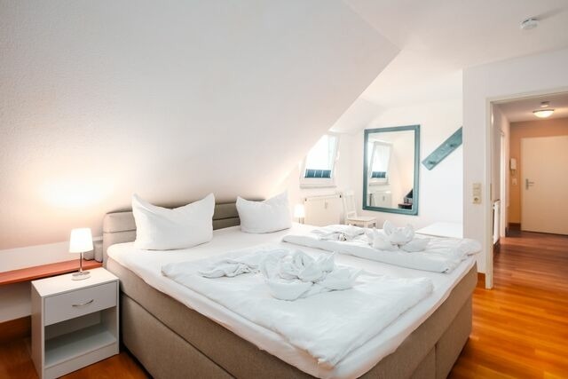 Ferienwohnung in Lobbe - Strandhaus Lobbe, Mohnblume Nr. 20 - Bade- & Saunawelt t&auml;glich inklusive - Bild 11