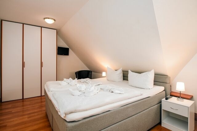 Ferienwohnung in Lobbe - Strandhaus Lobbe, Mohnblume Nr. 20 - Bade- & Saunawelt t&auml;glich inklusive - Bild 12
