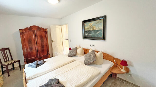 Ferienwohnung in G&ouml;hren - Villa Vivien, Ostsee H&uuml;hnergott App. 3 - Bade- & Saunawelt t&auml;glich inklusive - Bild 4