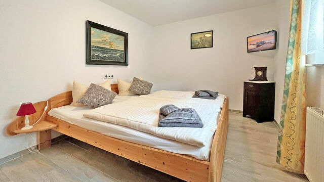 Ferienwohnung in G&ouml;hren - Villa Vivien, Ostsee H&uuml;hnergott App. 3 - Bade- & Saunawelt t&auml;glich inklusive - Bild 5