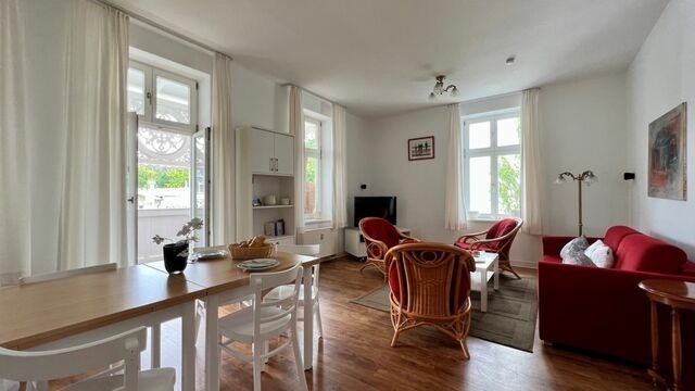 Ferienwohnung in Sellin - Villa Sonneck, App. 15 - Bade- & Saunawelt t&auml;glich inklusive - Bild 2