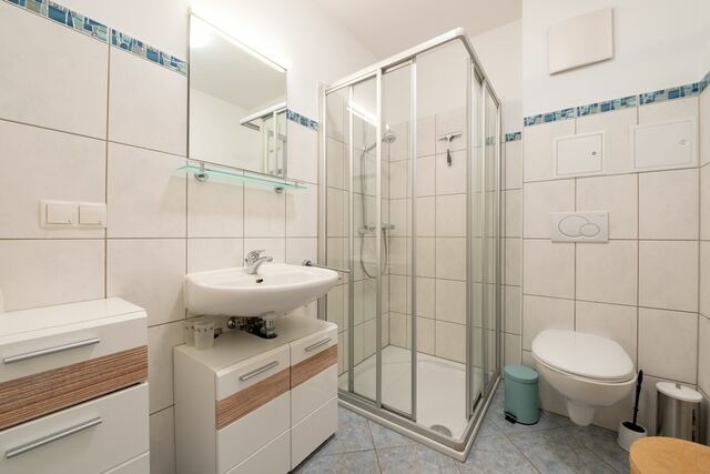 Ferienwohnung in Baabe - Villa Mara Wohnung 3 - Bade- & Erlebniswelt t&auml;glich inklusive - Bild 10