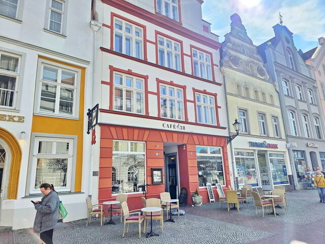 Ferienwohnung in Wismar - Tausendsch&ouml;nchen - Caf&eacute; 28 & Pension am Markt - ABC624 - Bild 2